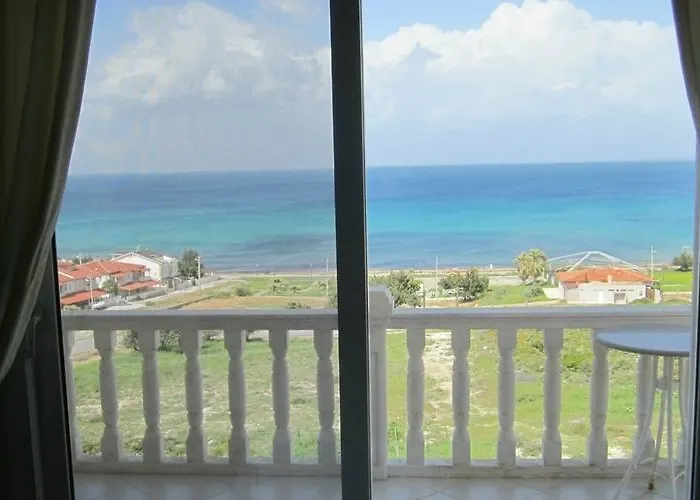 Ardic Deniz Karaburun (Izmir)